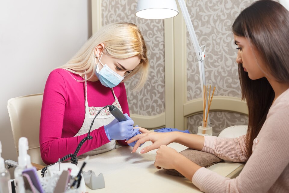 Nallıhan Manikürcü